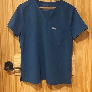 Woman Fig’s One Pocket Scrub Top- Dark Blue Color